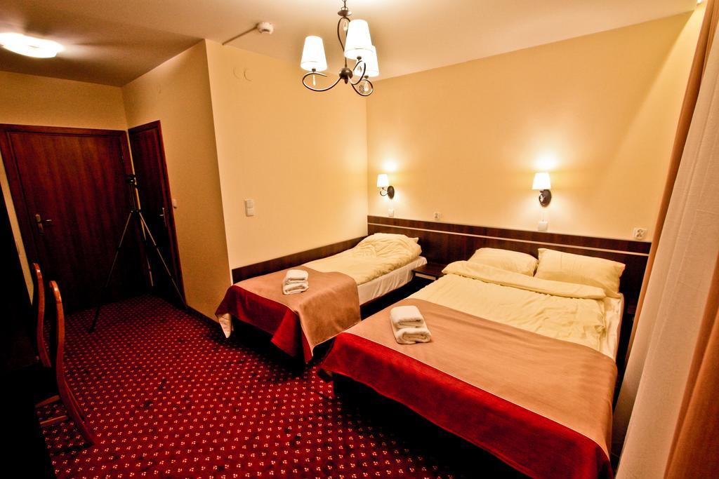 Hotel Milord Pułtusk Εξωτερικό φωτογραφία