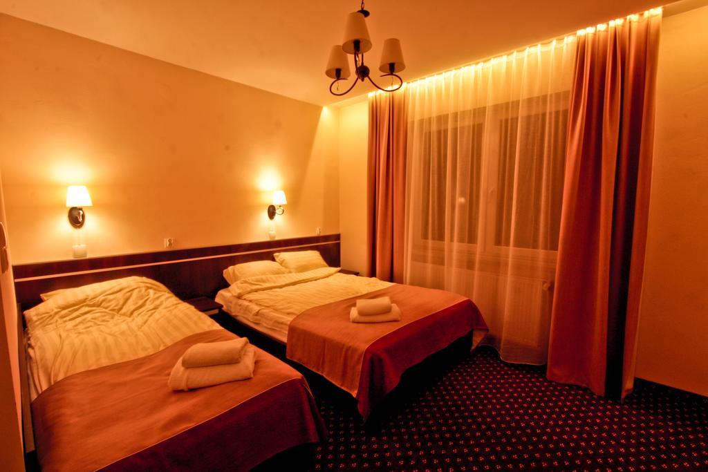 Hotel Milord Pułtusk Εξωτερικό φωτογραφία