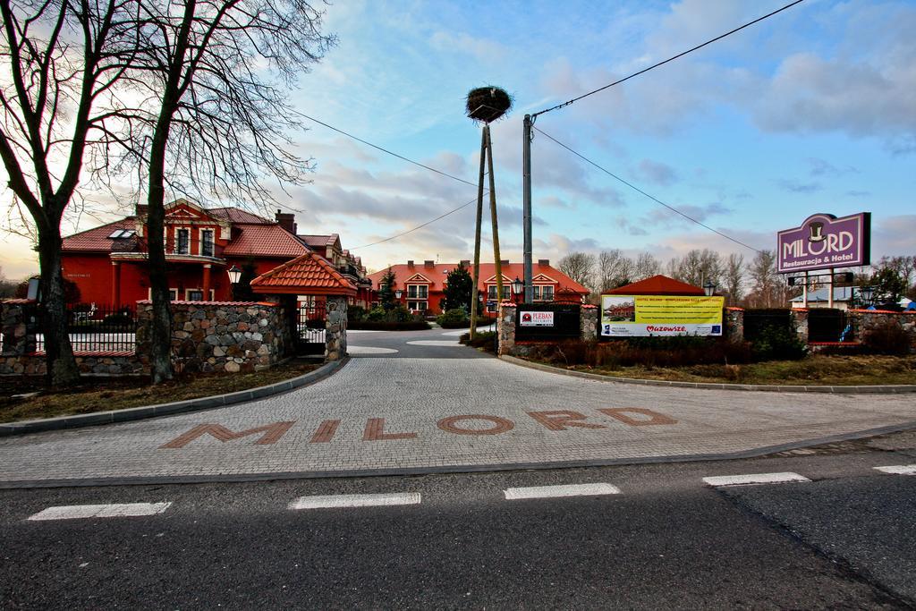 Hotel Milord Pułtusk Εξωτερικό φωτογραφία